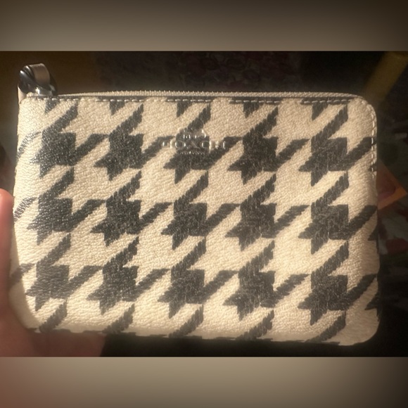 Coach Black and White Houndstooth Wristlet - Picture 3 of 3